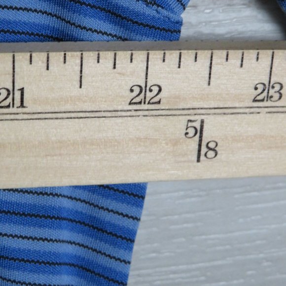 Greg Norman* Men's Short Sleeve Split Side Hem 1/4 Button Down Golf Shirt~Medium - Picture 7 of 10